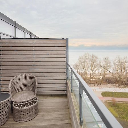 Marine Hotel By Zdrojowa Колобжег Екстериор снимка A balcony