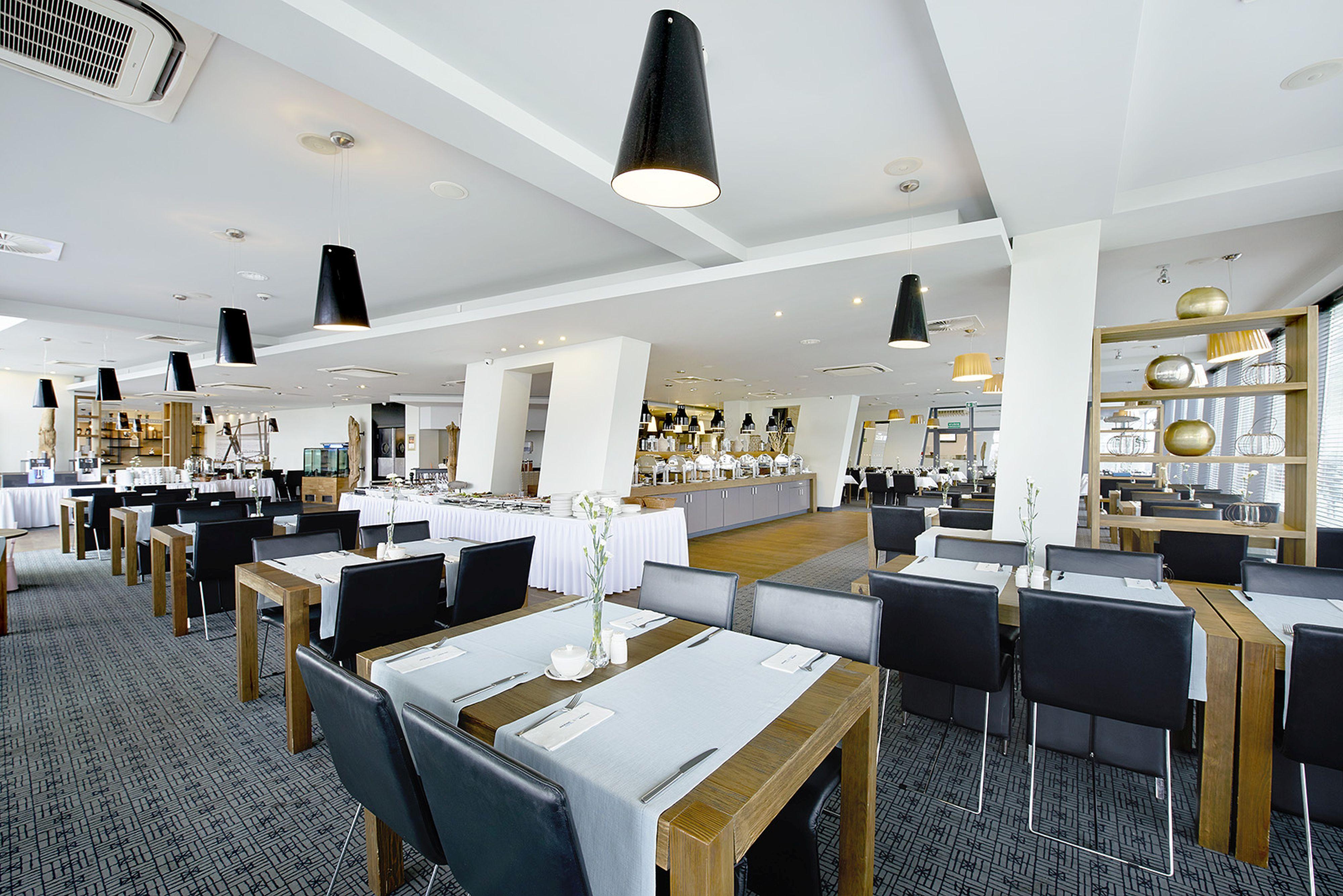 Marine Hotel By Zdrojowa Колобжег Екстериор снимка Restaurant